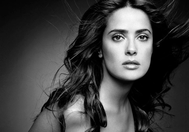 Salma Hayek e Beyoncé se unem em prol das mulheres