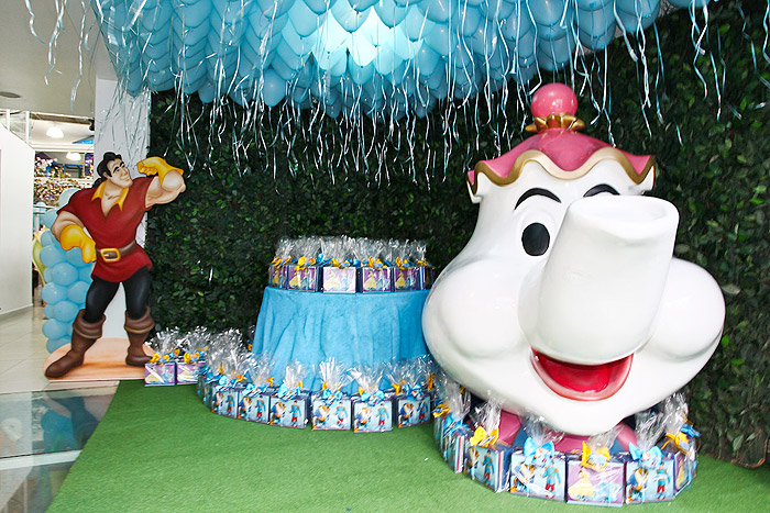 Decoração e lembrancinhas da festa de Isabela e Helena