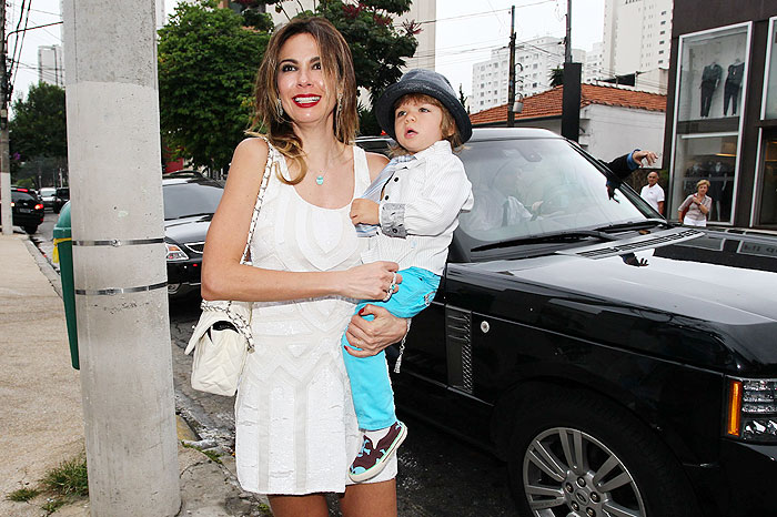 Luciana Gimenez e o filho, Lorenzo Gabriel