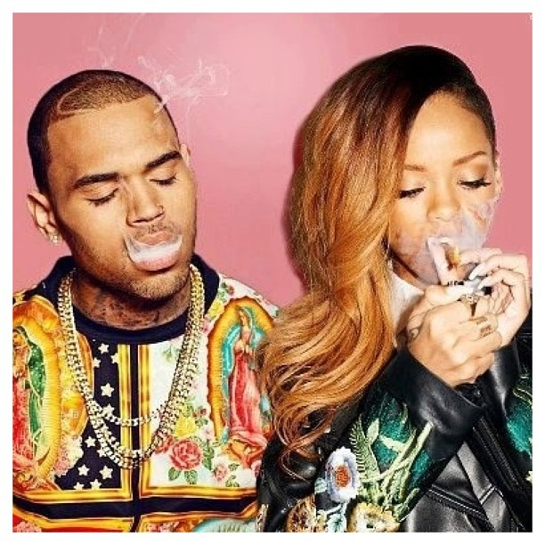  Chris Brown posta foto fumando cigarro suspeito com Rihanna