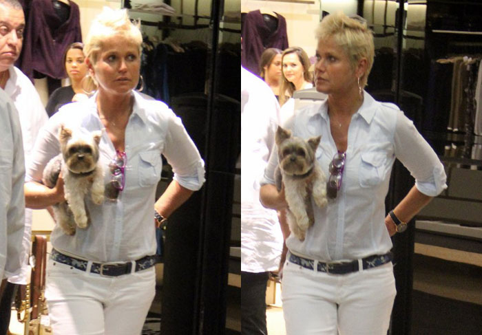 Xuxa vai a shopping com seu cão Dudu
