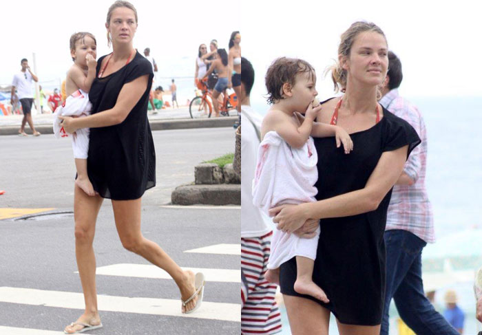 Letícia Birkheuer se diverte com o filho na praia