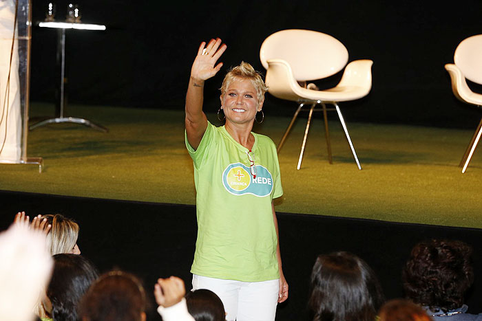 Xuxa lança programa Rede + Criança no Rio