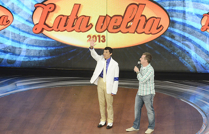 Luciano Huck apresenta as novidades do Caldeirão 2013