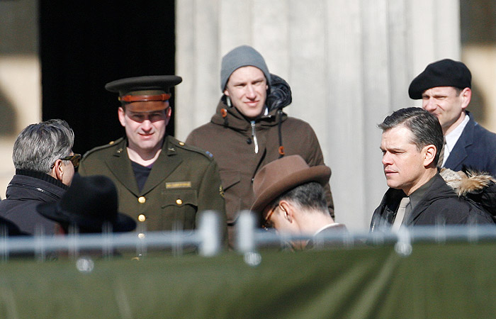 Matt Damon e George Clooney filmam The Monuments Men em Berlim