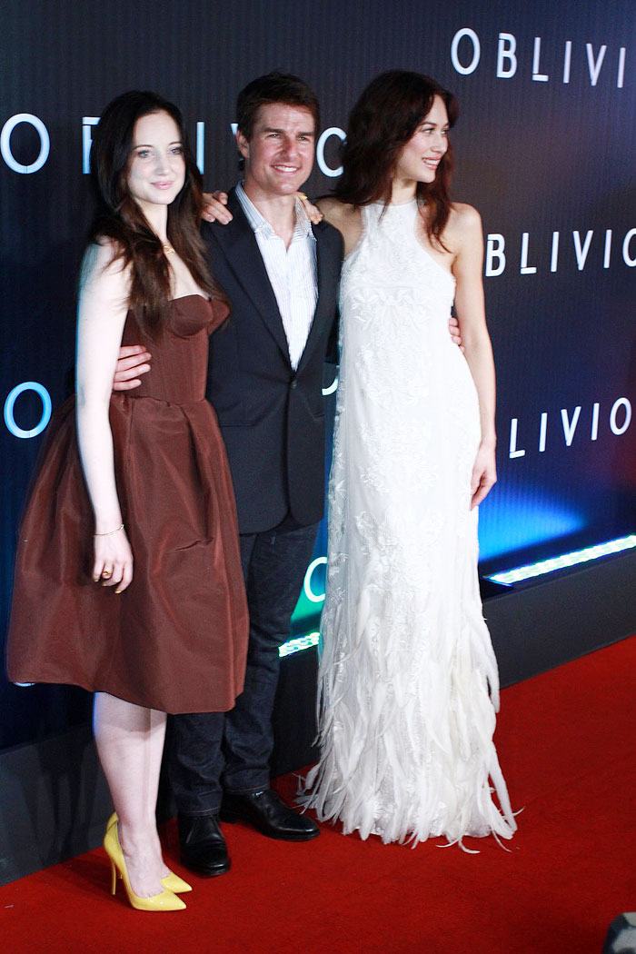 Andrea Riseborough, Tom Cruise e Olga Kurylenko