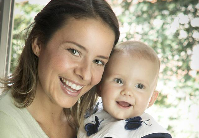 Luiza Gottschalk apresenta a pequena Nina: ‘Ser mãe é uma superação’