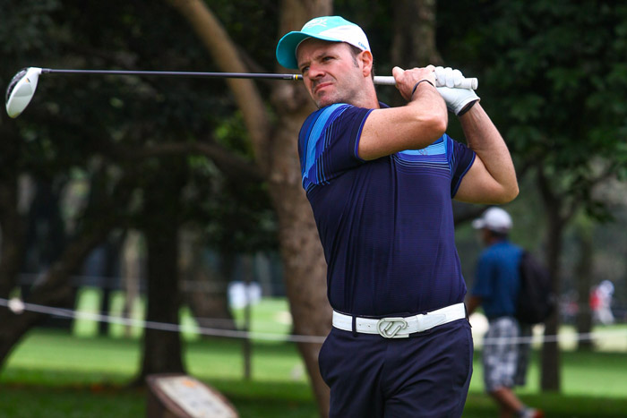 Rodrigo Lombardi participa de torneio de golfe em São Paulo