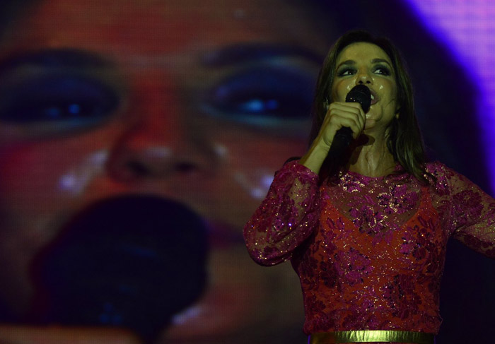 Segunda noite de Axé Brasil tem Psirico no palco para compensar show interrompido. 