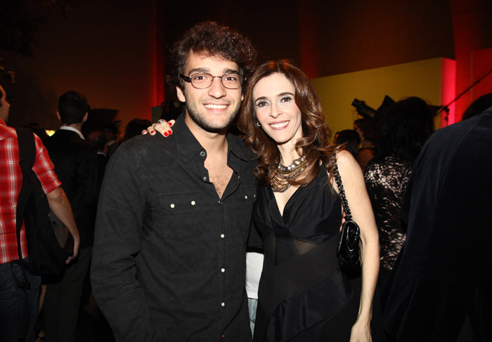 Humberto Carrão e Débora Evelyn