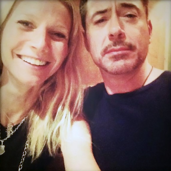 Gwyneth Paltrow posta foto ao lado de Robert Downey Jr.