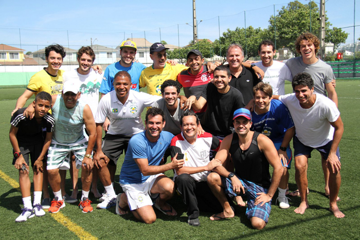  Atores já treinam para o campeonato mundial de futebol dos artistas