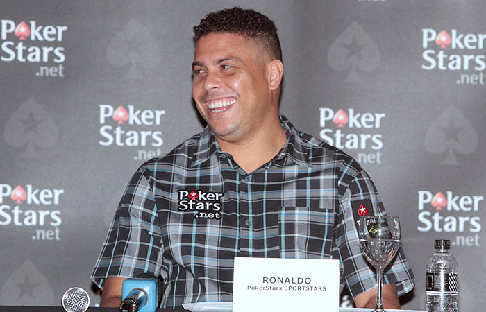 No Brasil, Ronaldo fala sobre sua estreia como jogador de pôquer