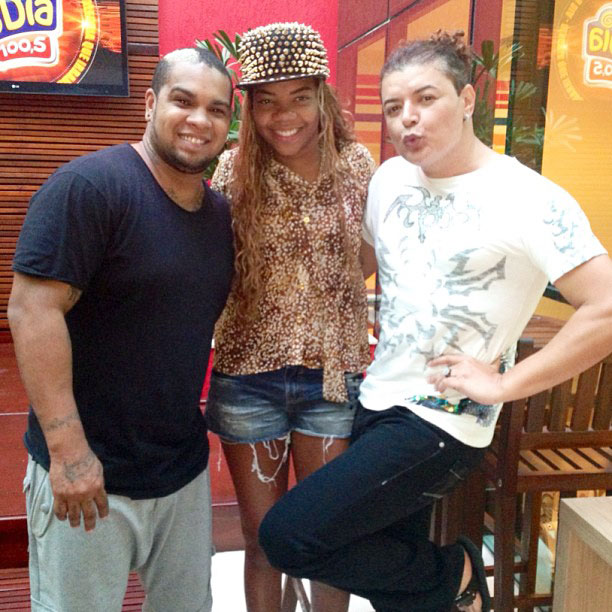 Rodriguinho e MC Beyoncé gravam na rádio O Dia