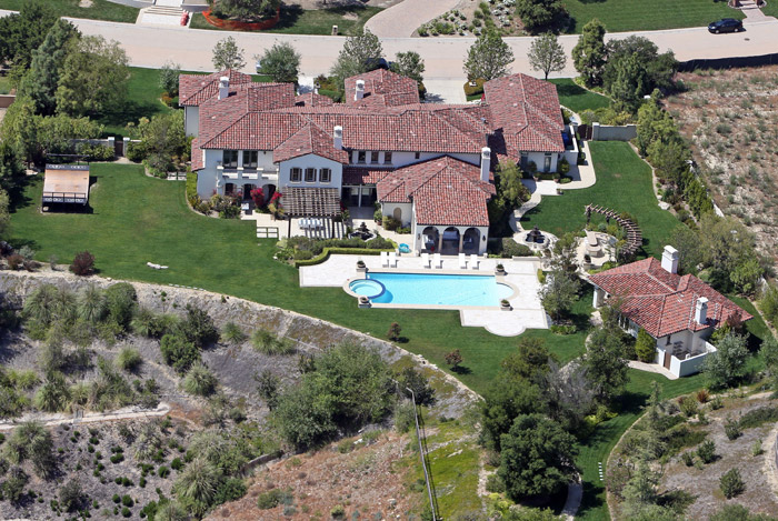 Veja a mansão de Justin Bieber em Calabasas, na Califórnia