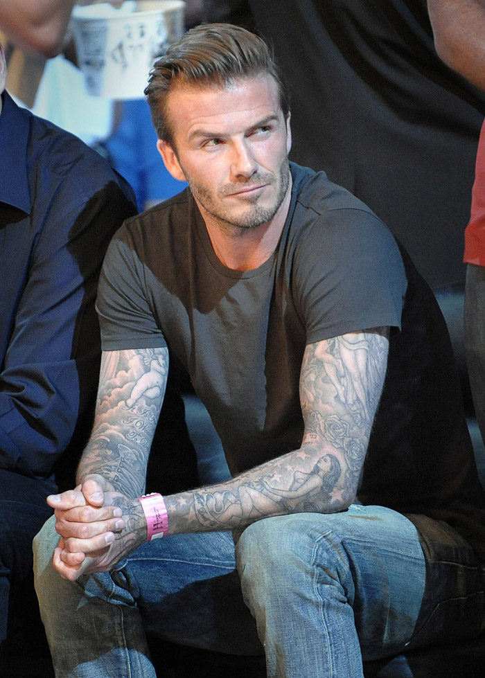 David Beckham vai a jogo de basquete enquanto pensa em atuar no cinema