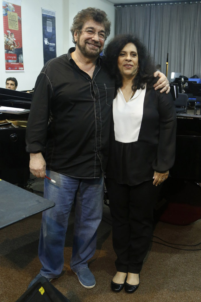 Gal Costa e Wagner Tiso ensaiam para o MPB & Jazz