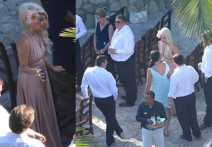Lady Gaga vira dama de honra comportada em casamento de amiga
