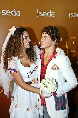 Débora Nascimento e José Loreto casam em São João de Campina Grande