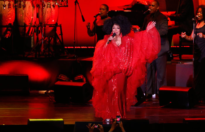 Diana Ross encanta o público carioca com show repleto de sucessos