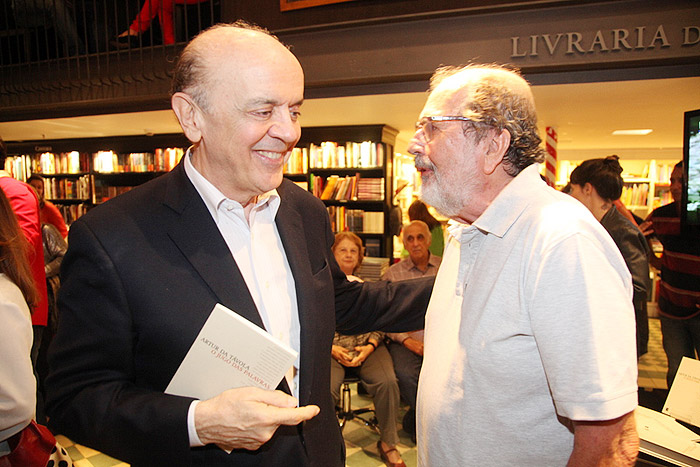 José Serra compareceu à leitura de livro no Rio de Janeiro