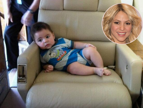 Shakira mostra o filho rumo à sua primeira viagem de férias 