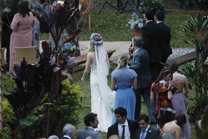 Fiorella Mattheis e Flávio Canto se casam em Petrópolis.