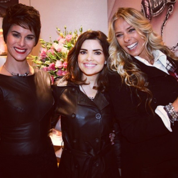 Adriane Galisteu posta foto com Vanessa Giácomo e Daniele Moreno