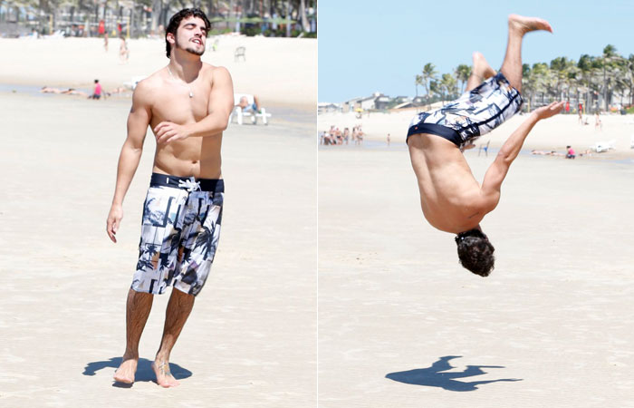 Caio Castro se diverte com amigos em praia de Fortaleza