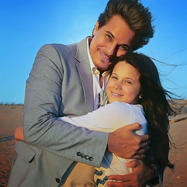 Edson Celulari posta foto de abraço gostoso com a filha Sophia