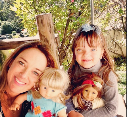Ticiane Pinheiro posta foto brincando de boneca com a filha Rafinha Justus