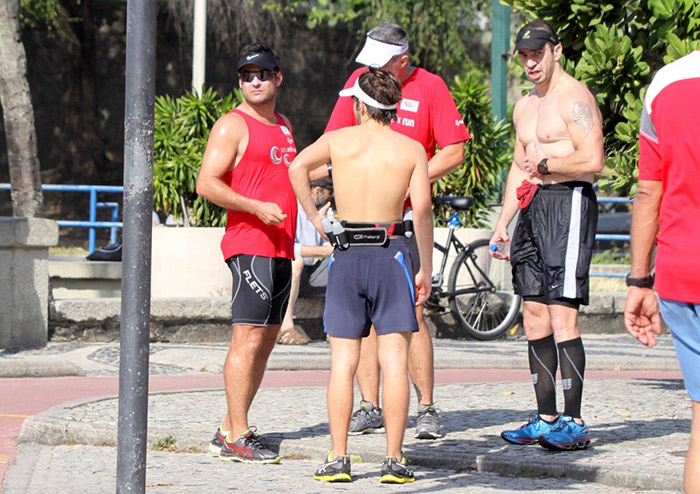 Thierry Figueira se prepara para corrida em orla carioca