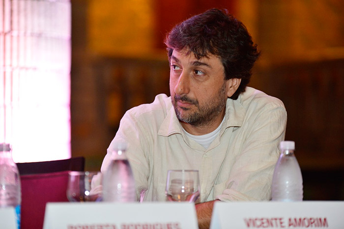 O cineasta Vicente Amorim, responsável por organizar os curtas que compõem o filme Rio, Eu Te Amo