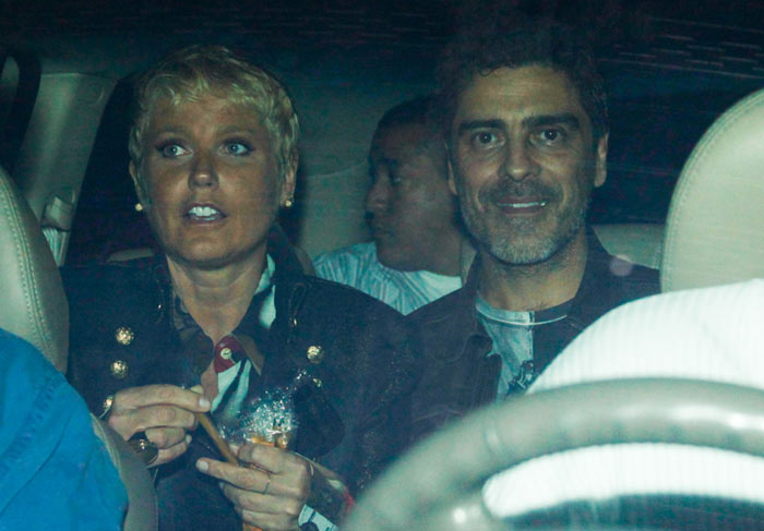 Xuxa e Junno Andrade saem juntos