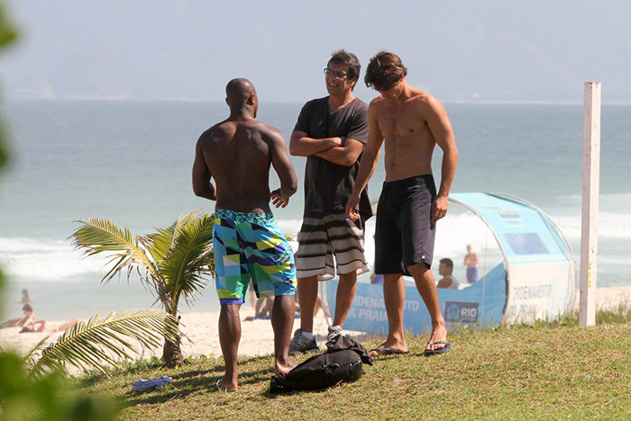  Evandro Mesquita esbanja simpatia em praia carioca