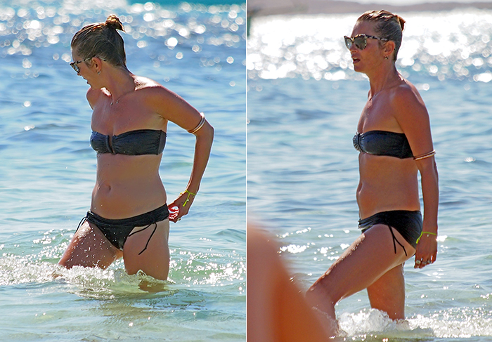 Kate Moss exagera no sol na praia e fica vermelha como pimentão