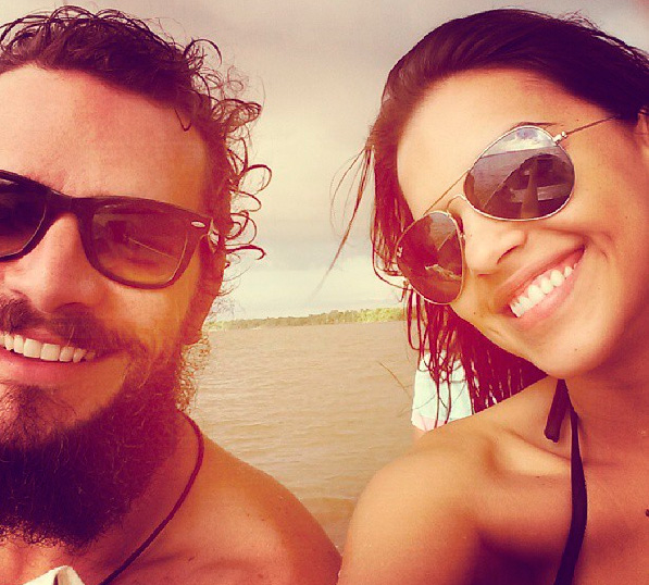 Mariana Rios e Daniel Oliveira aparecem juntos em barco no Belém