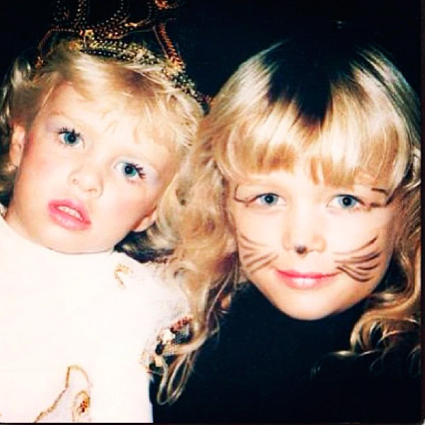 Paris Hilton posta foto criança ao lado da irmã 