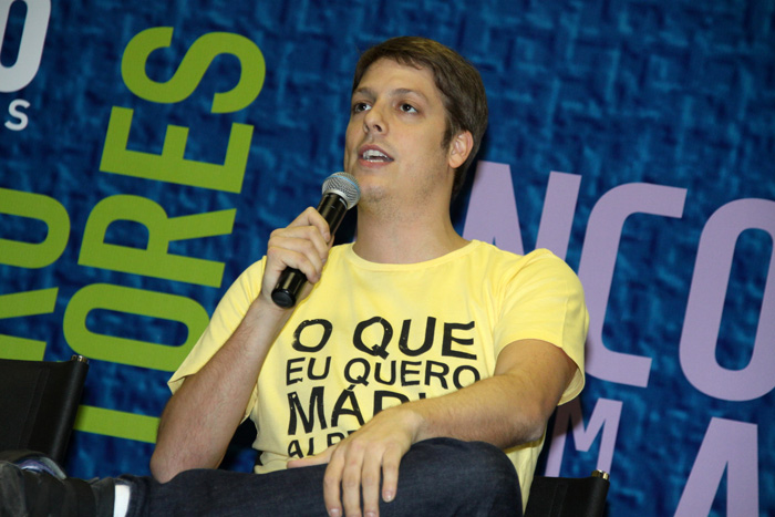 Fábio Porchat marca presença na Bienal do Livro no Rio de Janeiro