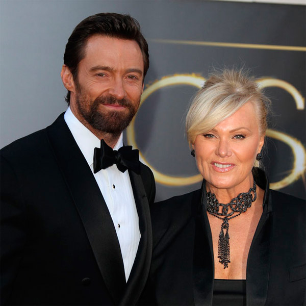  Esposa de Hugh Jackman prefere maridão de barba raspada