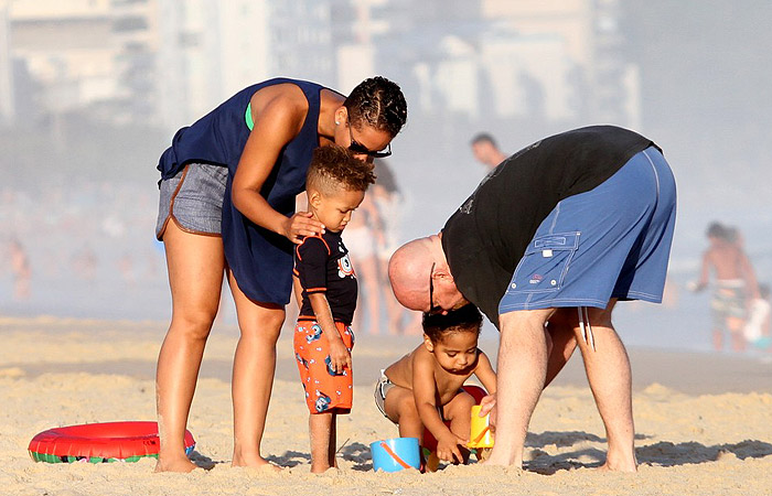 Alicia Keys curte o Rio de Janeiro com a família