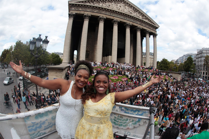 Ludmillah Anjos canta com Margareth Menezes em Paris