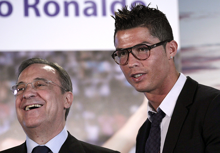 Óculos de Cristiano Ronaldo faz sucesso em Madrid
