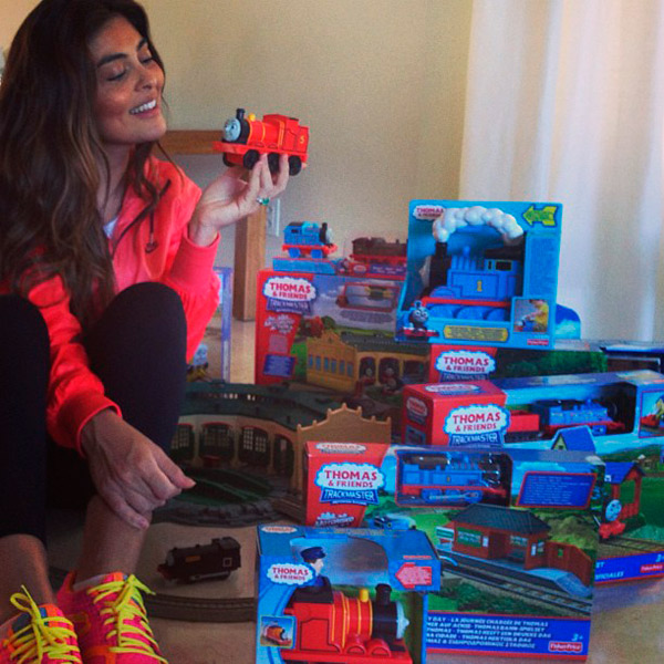 Juliana Paes exibe brinquedos dos dois filhos no Instagram