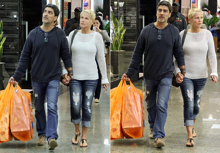  Xuxa e Junno Andrade fazem compras em shopping no Rio