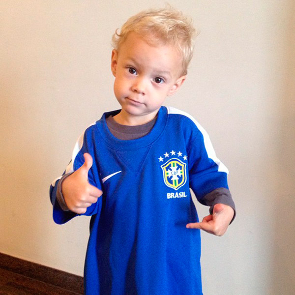 Filho de Neymar torce pelo sucesso da seleção