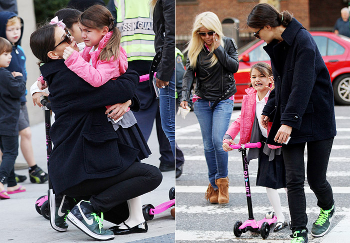 De patinete, Suri Cruise chora a caminho da escola