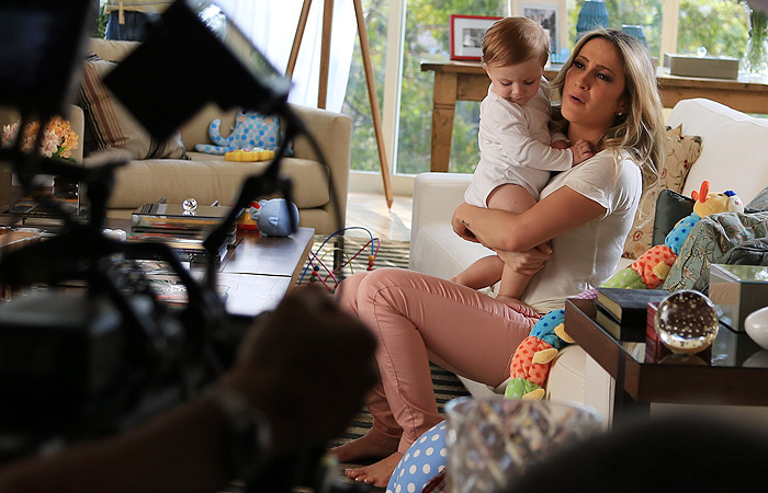 Claudia Leitte clica campanha com o filho caçula Rafael