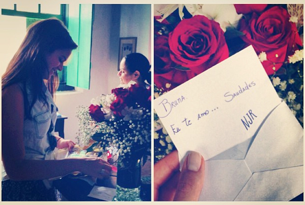 Bruna Marquezine recebe flores e bilhetinho de Neymar