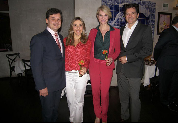 O sócio fundados Paulo Morais e a esposa, Márcia Morais, empresária e repórter especial do programa Amaury Jr., Laura Wie e o marido Marcello de Lucca 